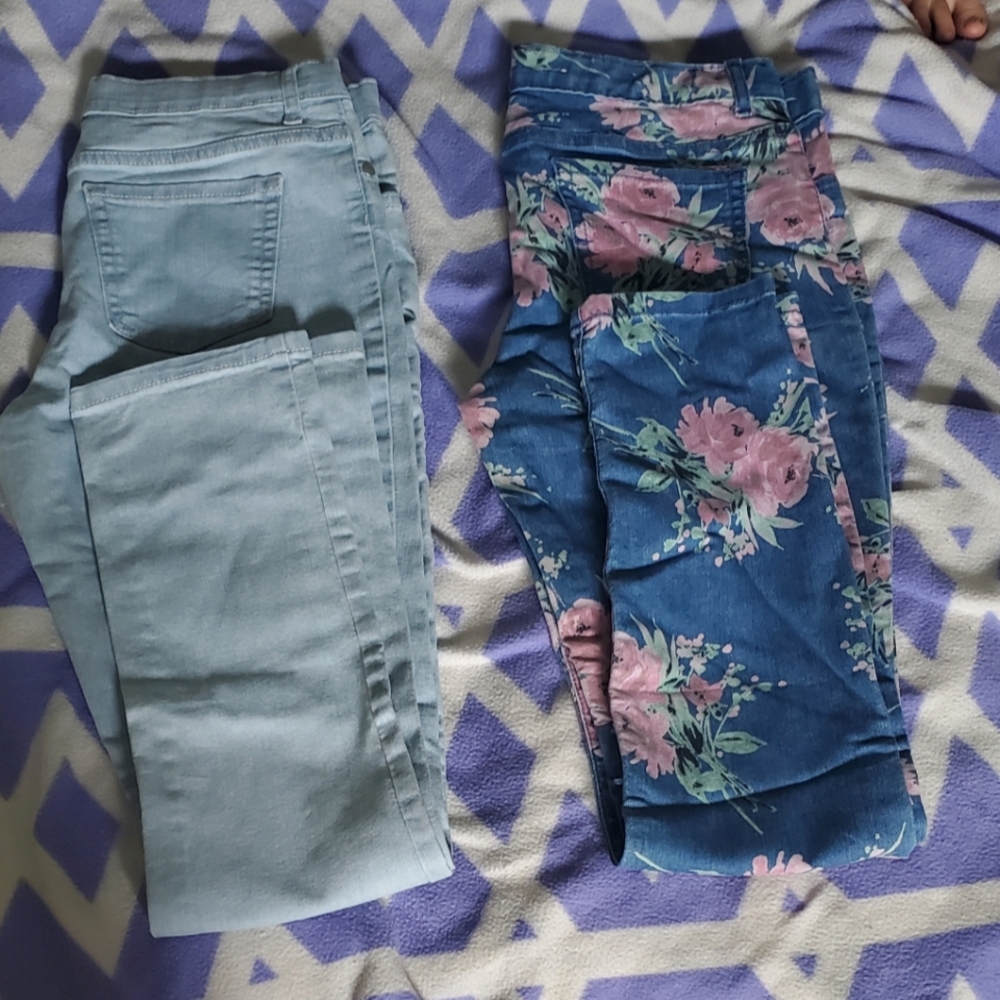 Two pair size 16 girls jeggings... 2 for $10